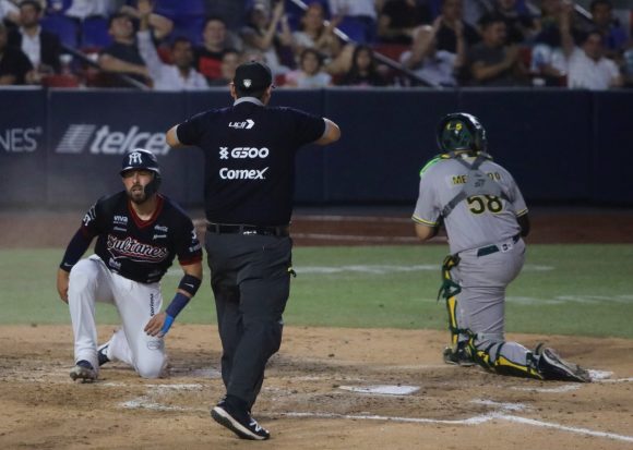 Los Sultanes rescataron el tercer juego ante los Pericos