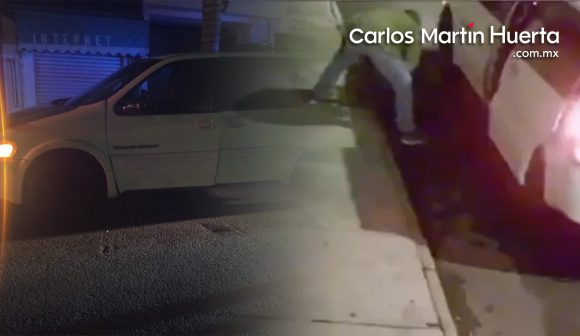 (VIDEO) Detiene policía municipal a hombres dedicados al robo de alcantarillas