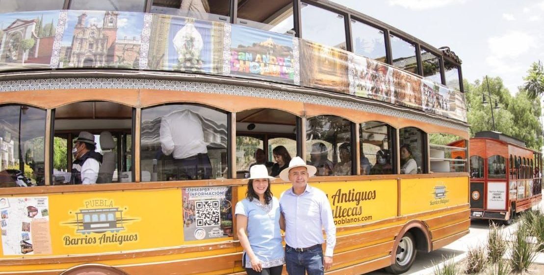 Inaugura Mundo Tlatehui ruta en tranvía de “Barrios Antiguos Cholultecas”
