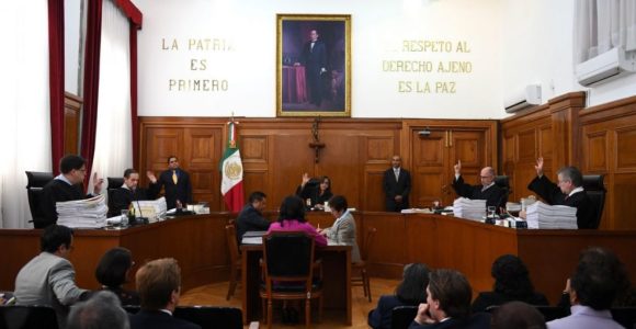 Controversia contra desafuero de Cabeza de Vaca se aplaza hasta después de elecciones