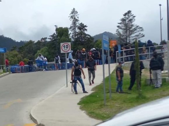 Grupo armado toma calles de San Cristóbal de las Casas, Chiapas