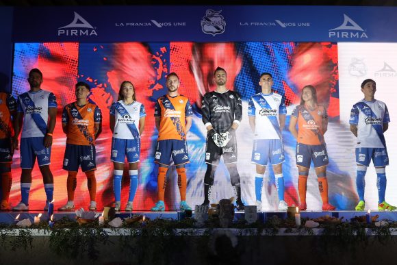 El Club Puebla presenta su nueva piel para el ciclo 2022-23