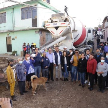 Gobierno municipal supervisa obra vial en Guadalupe Caleras