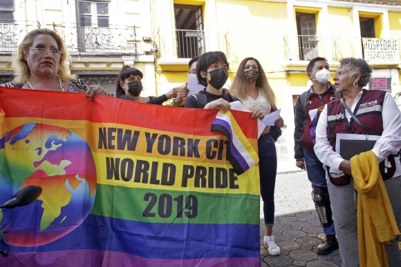 protesta-terapias-de-conversion-518362 Exigen al Congreso cárcel a quienes impartan “terapias de conversión”