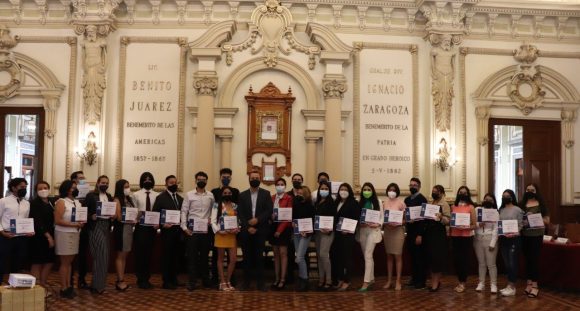 thumbnail_EN CABILDO UNIVERSITARIOS DEL AREA DE LA SALUD EXPERIMENTAN 4 En cabildo , universitarios del área de la salud experimentan ser regidores por un día