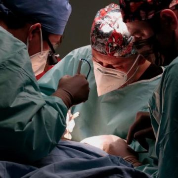 Realiza ISSSTEP sexto trasplante renal del 2022
