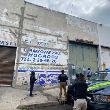 Normatividad, policía municipal y gestión de riesgos supervisan comercios en la zona de la 46 poniente