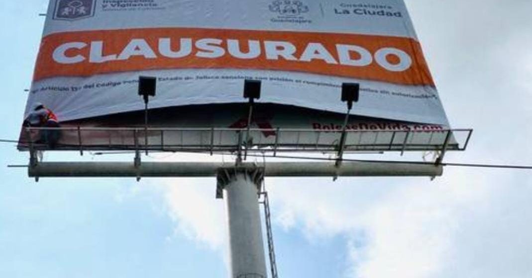 Retirará Ayuntamiento de Puebla espectaculares de sitios prohibidos