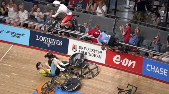 Accidente de ciclismo en los Juegos de la Commonwealth deja cuatro heridos