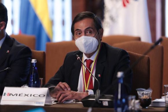 Secretario de Hacienda, Ramírez de la O, da positivo a covid-19