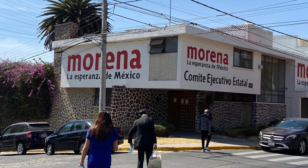 Ex perredistas provocan zafarrancho en evento de Morena