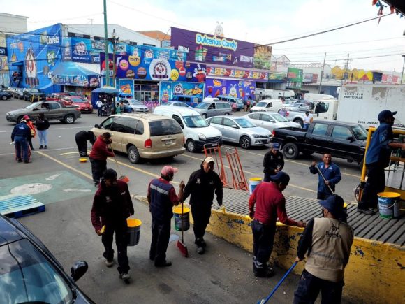 Ayuntamiento de Puebla realiza labores de mantenimiento en la Central de Abasto