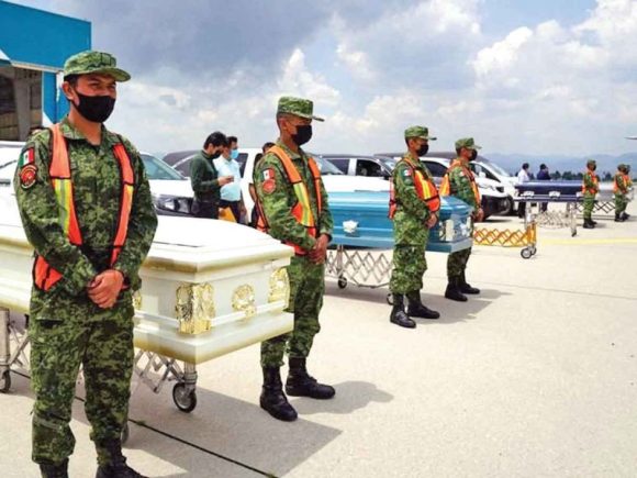 CUERPOS DE TEXAS Llegan a México 16 de 25 cuerpos de tragedia en Texas