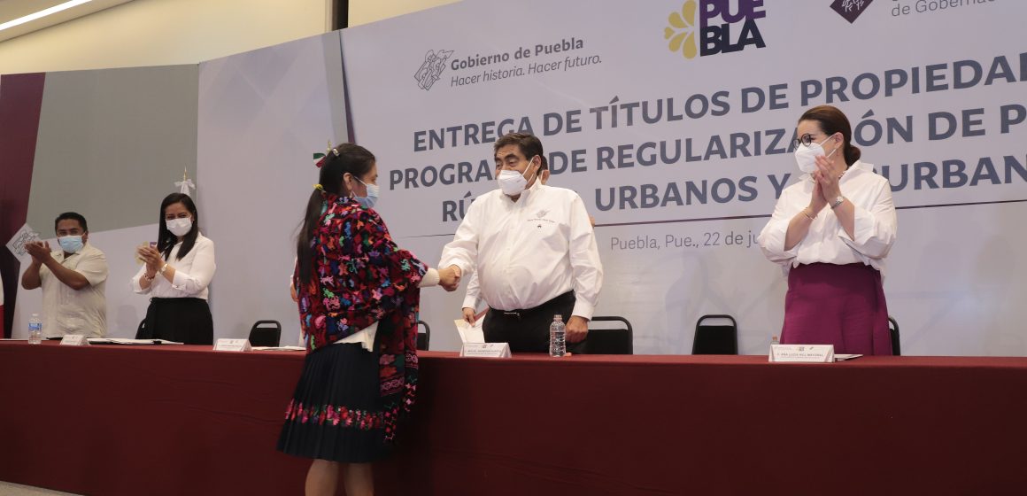 Con programa de regularización, gobierno de Puebla entregará 100 mil títulos de propiedad: MBH