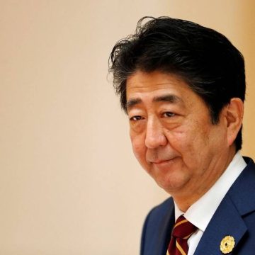 Balean a Shinzo Abe, exprimer ministro japonés