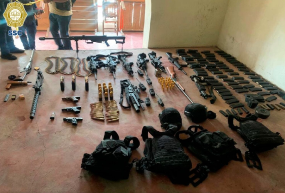 Balacera en México-Cuernavaca deja saldo de 14 detenidos y dos policías heridos