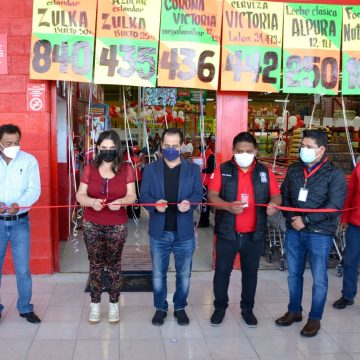 Norma Layón encabeza inauguración del “Zorro Abarrotero”