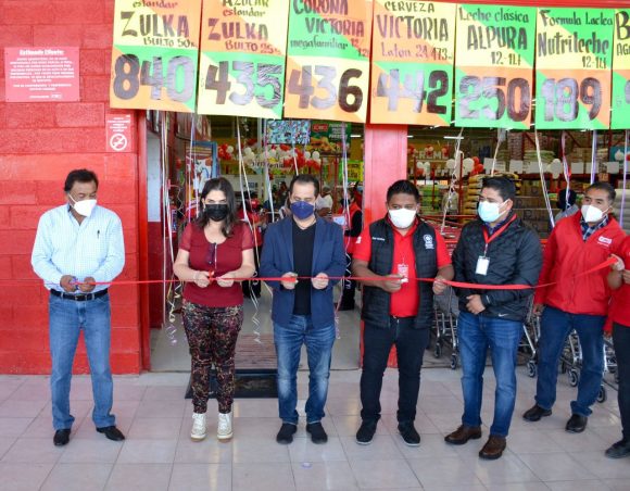 Norma Layón encabeza inauguración del “Zorro Abarrotero”
