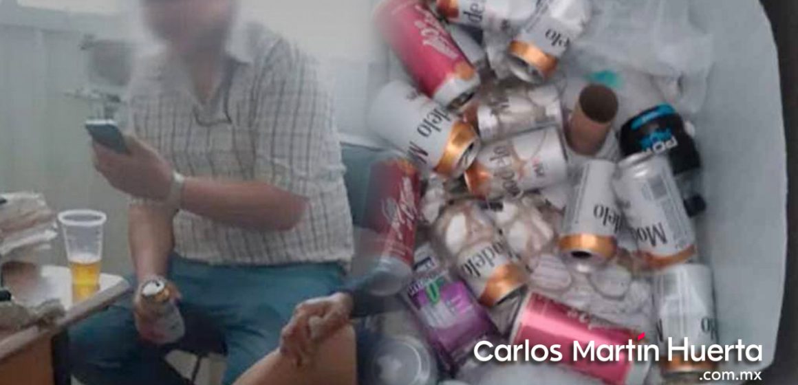 (FOTOS) Funcionarios públicos en Tecamachalco bebiendo alcohol en horas laborales