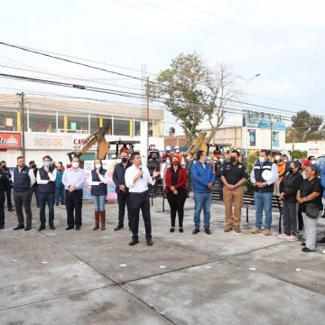 Inicia Eduardo Rivera rehabilitación de la calle Los Pinos