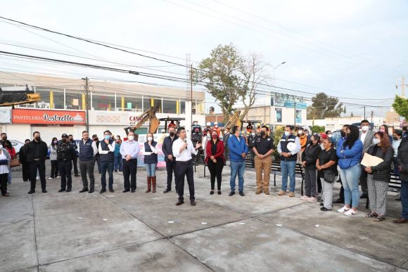 Inicia Eduardo Rivera rehabilitación de la calle Los Pinos