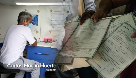 Inician programa para que mayores de 60 años cuenten con acta de nacimiento
