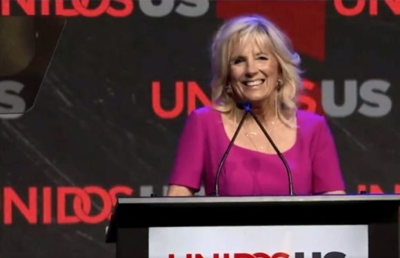 Jill Biden desata polémica tras decir que latinos son tan “singulares como los tacos”