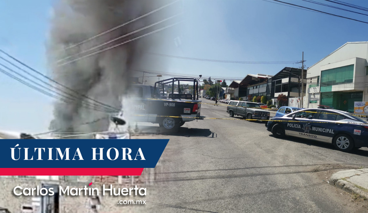 Explosión en fábrica de Totimehuacan; hay dos heridos y personas atrapadas