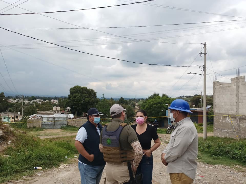 Finalizan trabajos de fuga de gas en San Cristóbal Tepatlaxco; familias  podrán regresar a sus casas - Carlos Martin Huerta