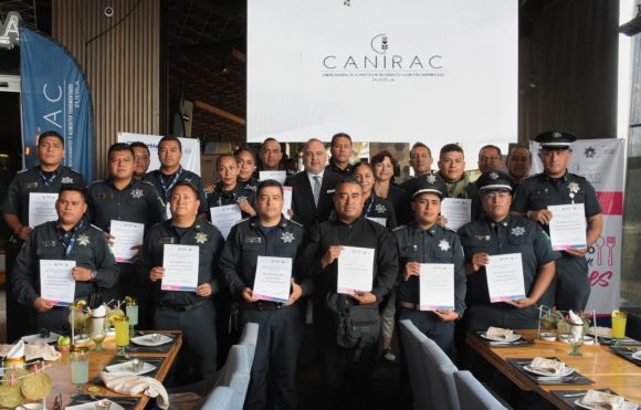 Reconoce CANIRAC la labor de las y los policías municipales de Puebla