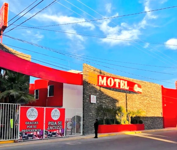 Muere pareja por intoxicación en Motel Queens de Puebla