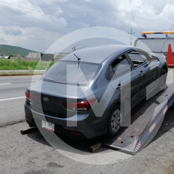 Recuperan en Tepeojuma vehículo con reporte de robo en Tlaxcala