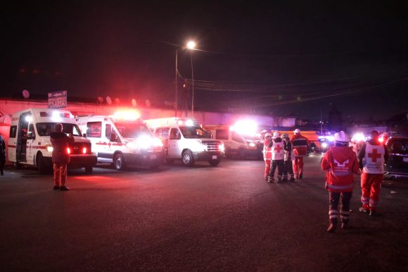 Incendio Mercado Zapata Arden seis locales del mercado Zapata
