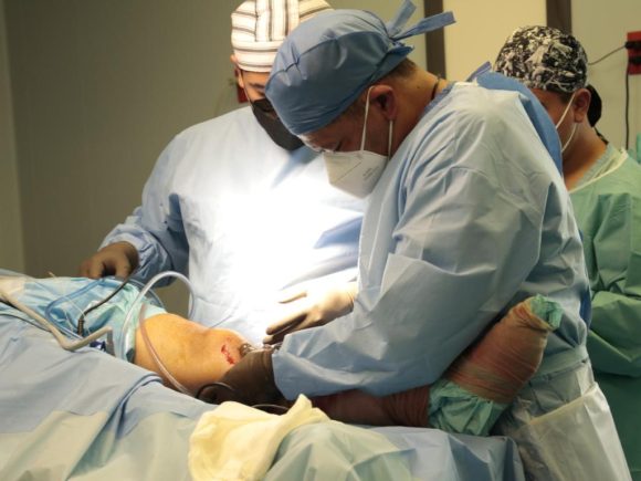 Realizan injerto de tendón cadavérico en el Issstep