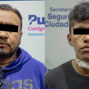 Policía Municipal de Puebla detiene a dos hombres por robo cometido a Elektra de la 11 Sur