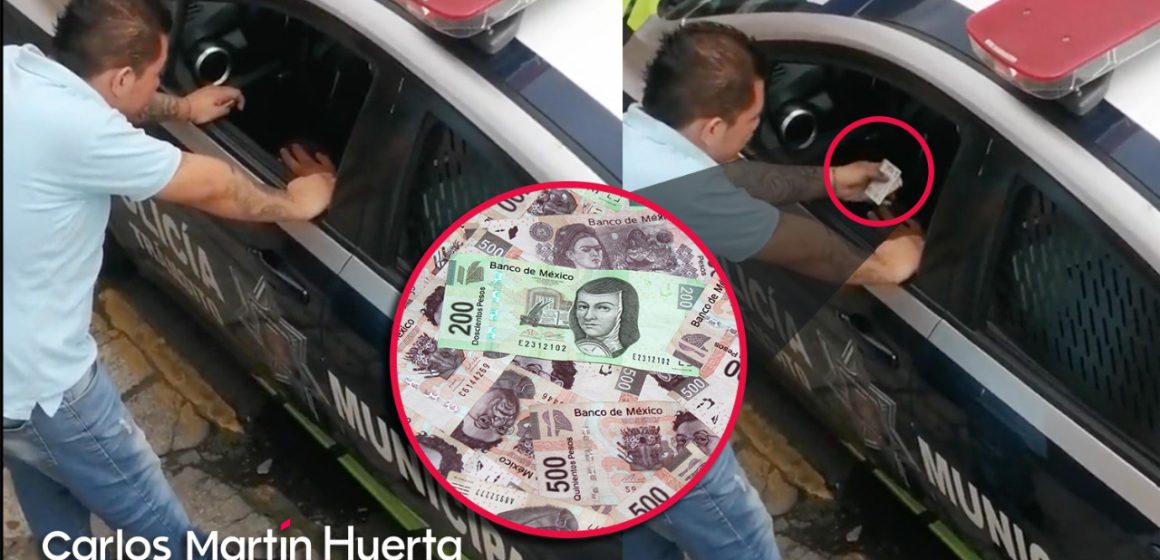 (VIDEO) Agente de tránsito recibe ‘mordida’ en Puebla; ya fue suspendido