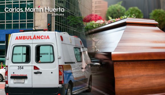 Médico da por muerta a niña y despierta en velorio; muere en ambulancia