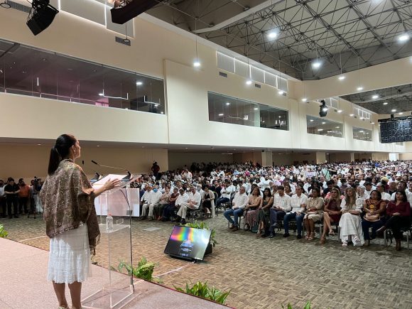 “O se gobierna con honestidad o no se es parte de la 4T”: Sheinbaum