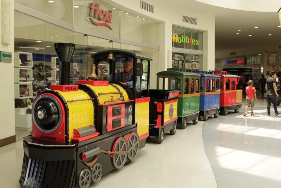 Plazas comerciales esperan incrementar ventas en un 30% con el regreso a clases