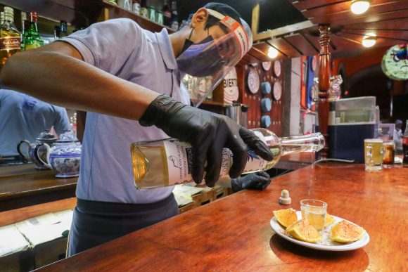 Salones de eventos no pueden vender alcohol: Normatividad