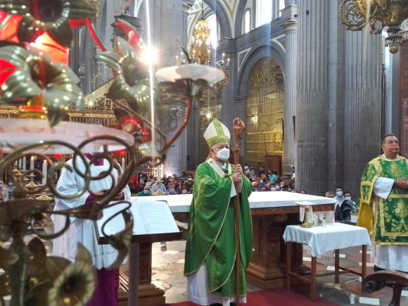 Pide arzobispo de Puebla para que se ponga fin a la violencia