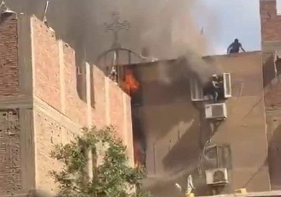 Incendio en iglesia de Egipto deja al menos 41 muertos y 14 heridos