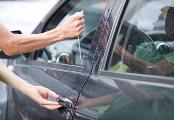 Los vehículos más robados en Puebla son Versa, NP300, Aveo, CRV y Beat