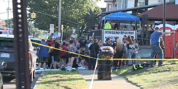 Atropellamiento múltiple en Pensilvania deja un muerto y 17 heridos