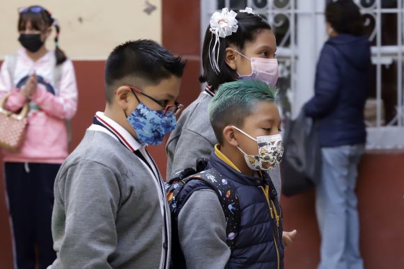 A ningún estudiante se le puede negar el acceso a la educación: SEP