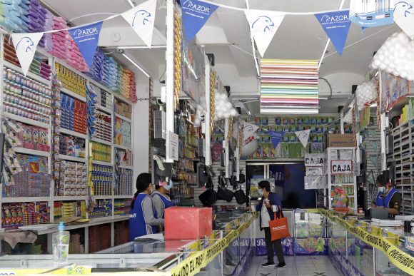 regreso-a-clases-papelerias-471852 PRD demanda a la federación subsidio en artículos escolares