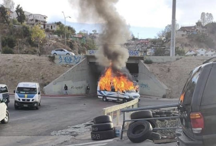 Consulado de EU emite alerta tras jornada de violencia en Baja California