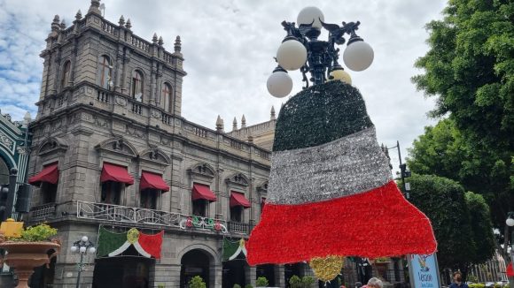 Más de 2 mil luces LED iluminarán el primer cuadro de Puebla por Fiestas Patrias