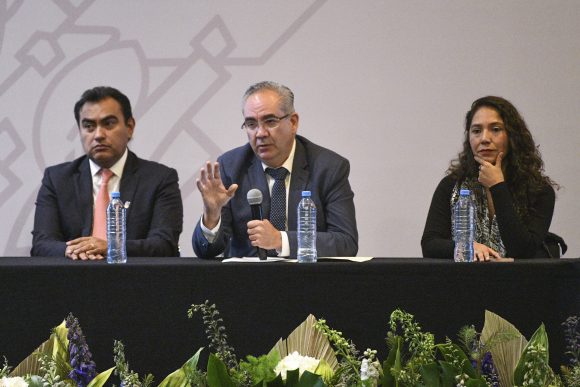 01 (63) Inicia Salud digitalización de expedientes clínicos de pacientes en 116 unidades médicas