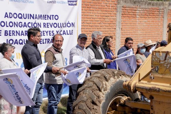 13e1fb44-76d8-453e-a18d-88426f0a7385 Inician ampliación de drenaje y adoquinamiento en cabecera municipal de San Andrés Cholula